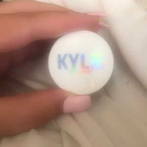 Kylie shimmer eye glaze